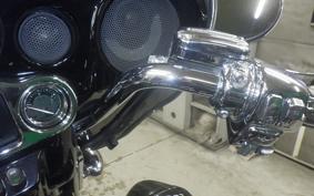 HARLEY FLHXSE 1800CVO 2010