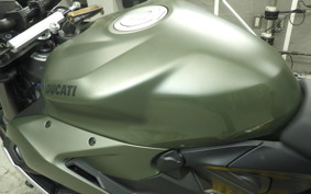 DUCATI DUCATI ストリート FIGHTER V2 2023