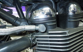 TRIUMPH BONNEVILLE 2008