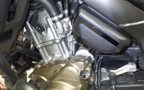 HONDA CRF1000L AFRICA TWIN 2016 SD04