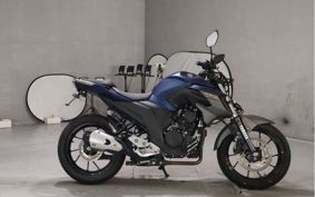 YAMAHA FZ25 RG42