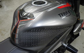 TRIUMPH STREET TRIPLE RS 2020