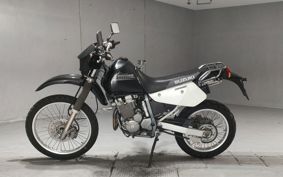 SUZUKI DJEBEL250XC SJ45A