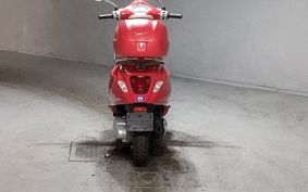 VESPA PRIMA BEIGE RA125 M8251
