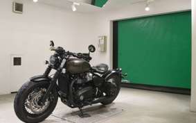 TRIUMPH BONNEVILLE BOBBER 2019