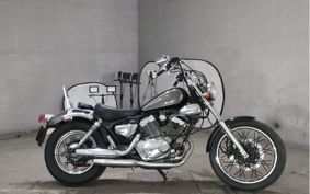 YAMAHA VIRAGO 250 3DM