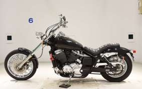HONDA SHADOW 400 SLASHER 2000 NC40
