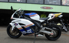 HONDA CBR1000RR 2004 SC57