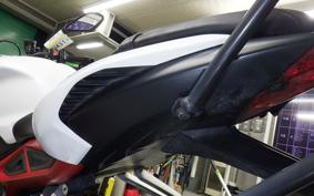 TRIUMPH STREET TRIPLE R 2018