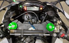 KAWASAKI ZX 10 NINJA R ZXT00S
