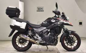 SUZUKI Vｽﾄﾛｰﾑ250A 2015
