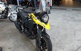SUZUKI STROM 250 DS11A