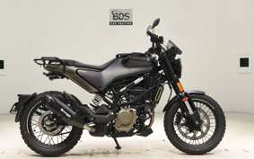 HUSQVARNA SVARTPILEN 125 2025