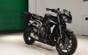 TRIUMPH STREET TRIPLE RS 2022