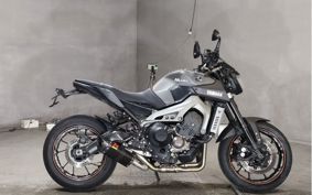 YAMAHA MT-09 RN34J