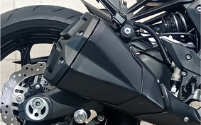 KAWASAKI Z1000 2013 ZRT00D