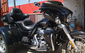 HARLEY FLHTCU 2014 MAL