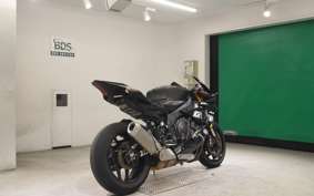 YAMAHA YZF-R1 2018