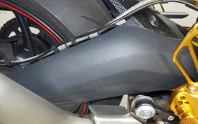 TRIUMPH DAYTONA 675 R 2015