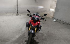 DUCATI STREET FIGHTER V4S 2021 FA00A