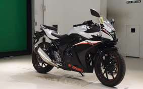 SUZUKI GSX250RA 2018