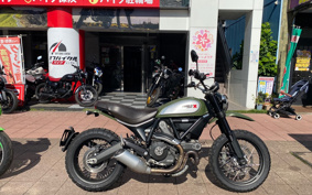 DUCATI  DUCATI  SCRAMBLER  URBAN  ENDE  2015 K102