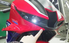 HONDA CBR600RR 2021 PC40