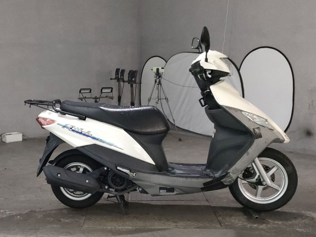 Фото Suzuki ADDRESS V125 с японского аукциона