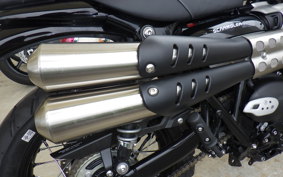 TRIUMPH STREET SCRAMBLER 2023