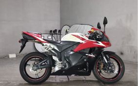 HONDA CBR600RR 2010 PC40