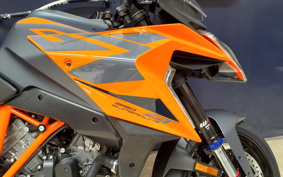 KTM 1290 SUPER DUKE GT V6940