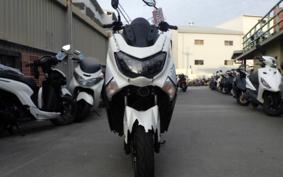 YAMAHA N-MAX SE86J