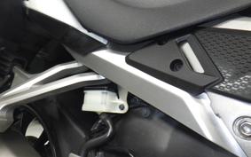 HONDA VFR800X 2017 RC80