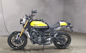 YAMAHA XSR900 RN46J