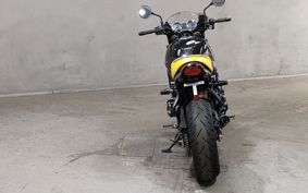 KAWASAKI Z900RS 2019 ZR900C