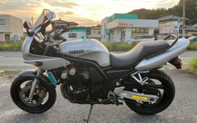 YAMAHA FZ400 1997 4YR