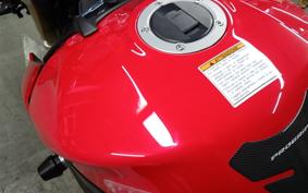 SUZUKI GSR750 2025