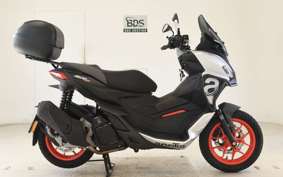 APRILIA SR GT200 2010