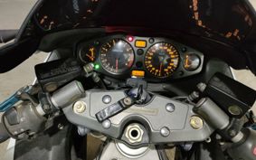 SUZUKI GSX1300R HAYABUSA 1999 GW71A