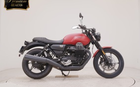 MOTO GUZZI V7 STONE 2023