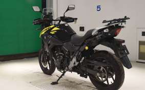 SUZUKI Vｽﾄﾛｰﾑ250A