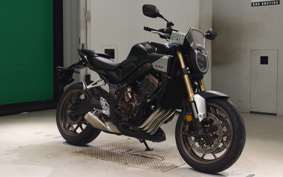 HONDA CB650R E-Clutch 2025 RH17
