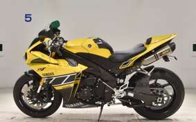YAMAHA YZF-R1 2011