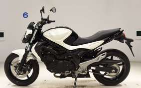 SUZUKI ｸﾞﾗﾃﾞｨｳｽ400 2012 VK58A