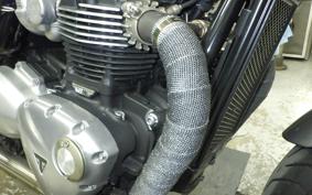 TRIUMPH THRUXTON 1200 R 2017