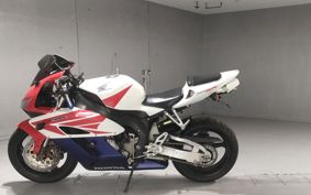 HONDA CBR1000RR 2004 SC57