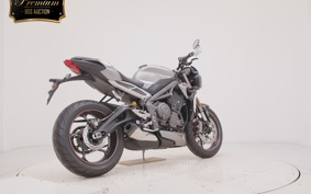 TRIUMPH STREET TRIPLE RS 2021