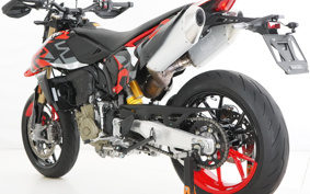 DUCATI HYPERMOTARD 698 2024