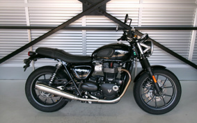 TRIUMPH STREET TWIN 2016 DAD74G
