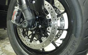 TRIUMPH ROCKET III ストームR 2025